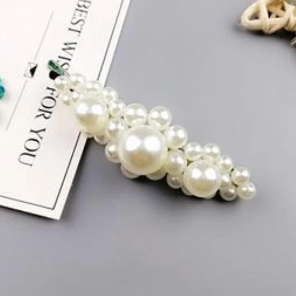 Pearls of wisdom barrette New